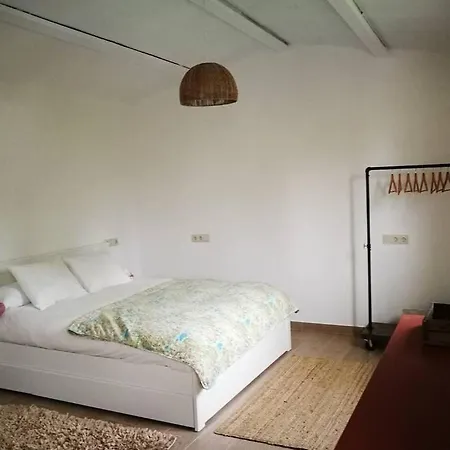 Villa Abad, Rustica Con Casa Y Piscina